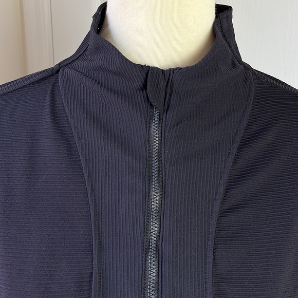 90 Degree by Reflex Cropped Athletic Jacket - Picture 2 of 10